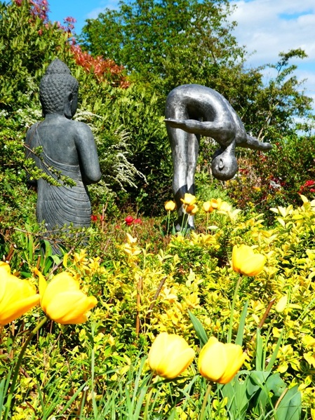 Lebensgroßer Mann aus Aluminium